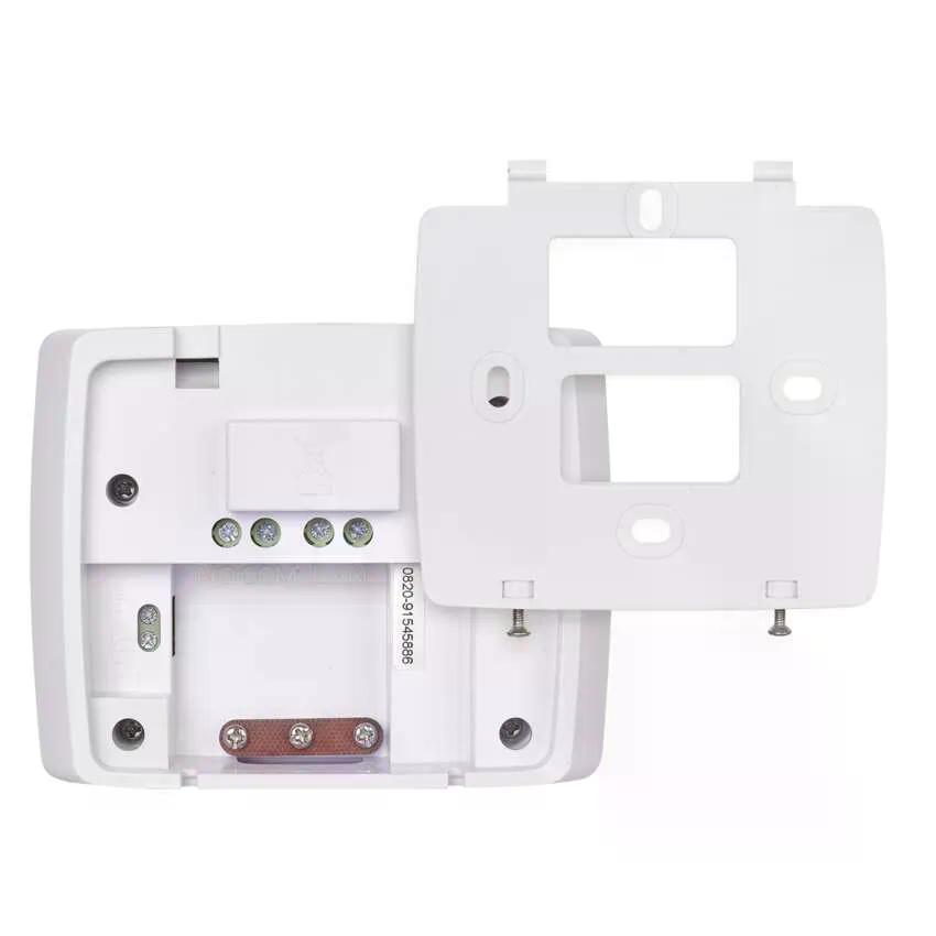 EMOS P5611OTR – spínání 230 V AC a beznapěťově